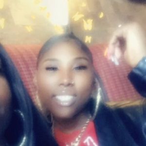 Meet your Posher, Renika